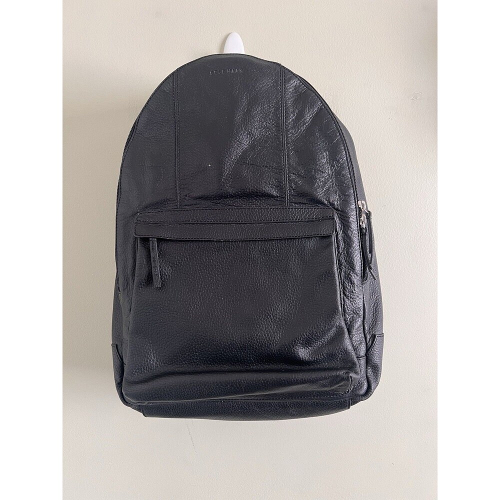 COLE HAAN WAYLAND BLACK LEATHER PEBBLED BACKPACK In Excellent Condition